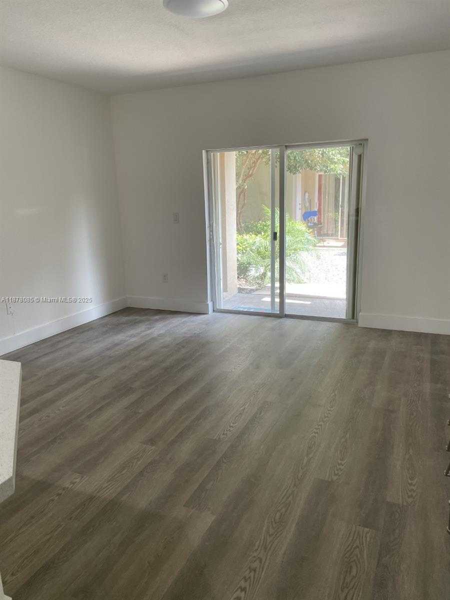 Small Image of 5725 NORTH WEST 114TH PATH #106, Doral Number 5