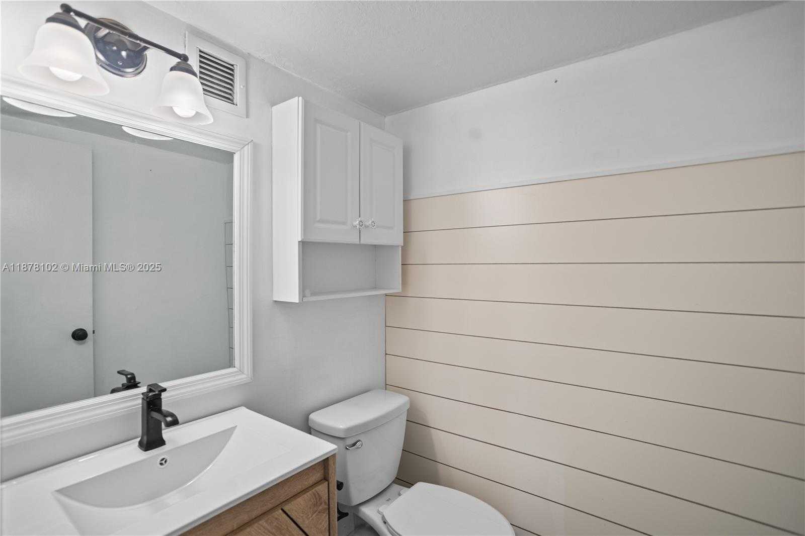 Small Image of 2101 ATLANTIC SHORES BLVD #107, Hallandale Beach Number 10