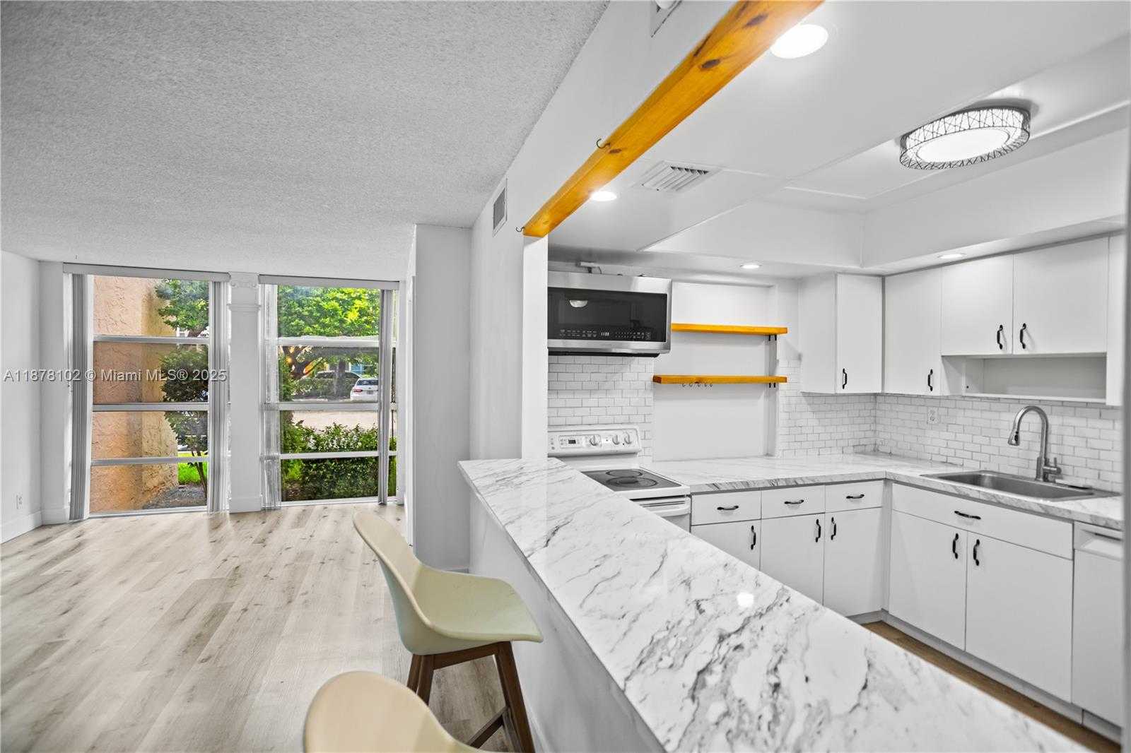 Small Image of 2101 ATLANTIC SHORES BLVD #107, Hallandale Beach Number 13