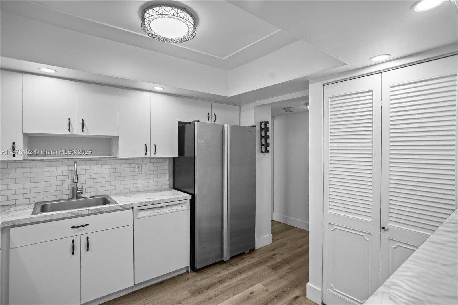 Small Image of 2101 ATLANTIC SHORES BLVD #107, Hallandale Beach Number 15