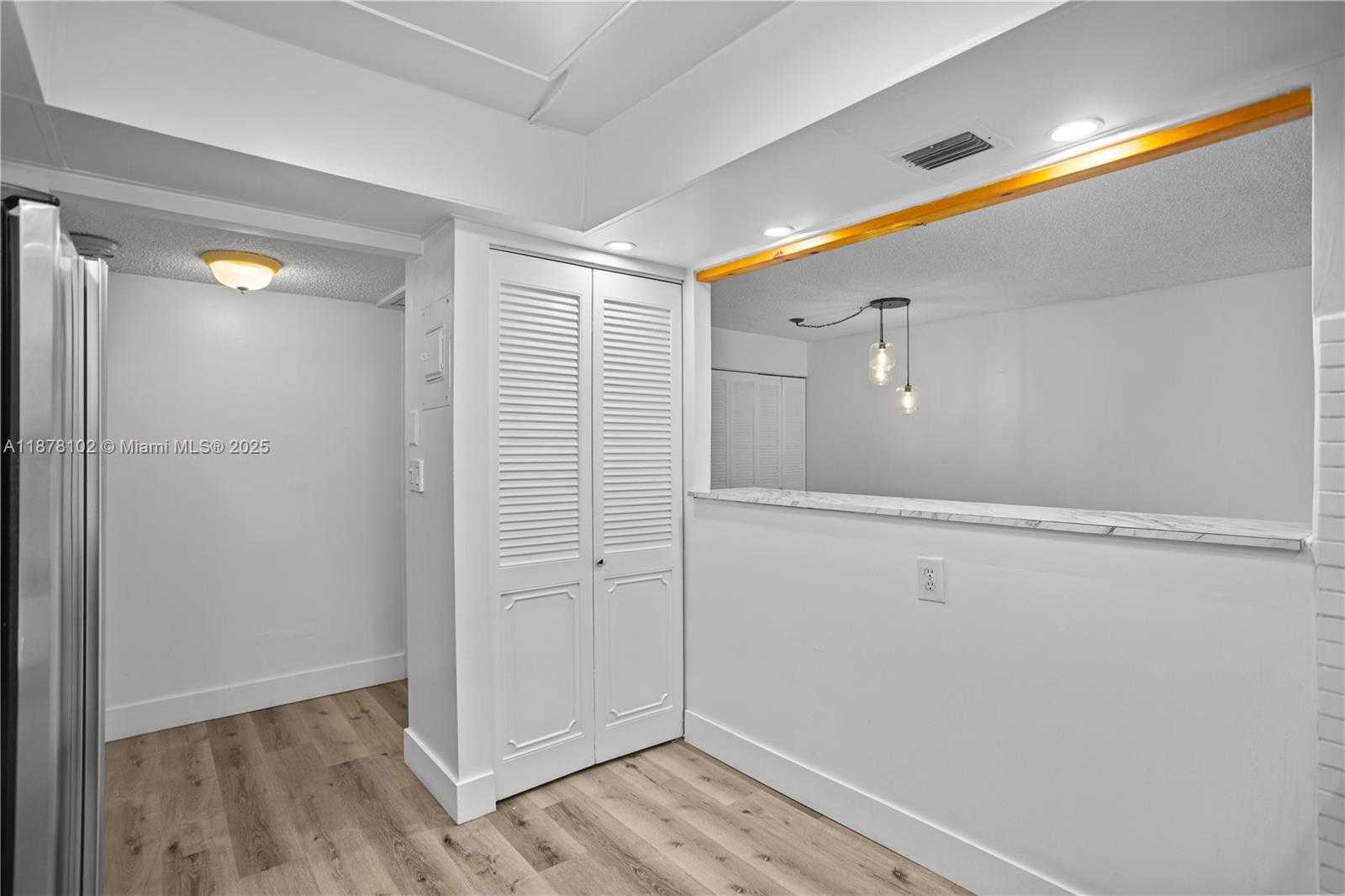Small Image of 2101 ATLANTIC SHORES BLVD #107, Hallandale Beach Number 16