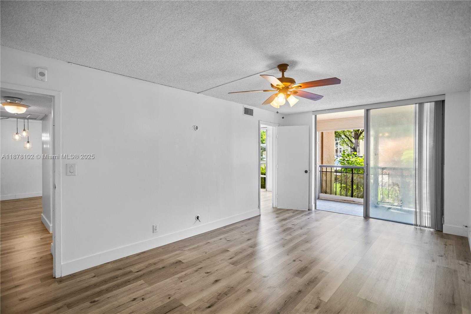 Small Image of 2101 ATLANTIC SHORES BLVD #107, Hallandale Beach Number 17