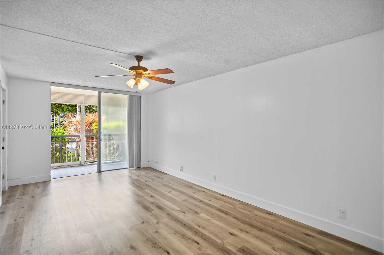 Small Image of 2101 ATLANTIC SHORES BLVD #107, Hallandale Beach Number 22