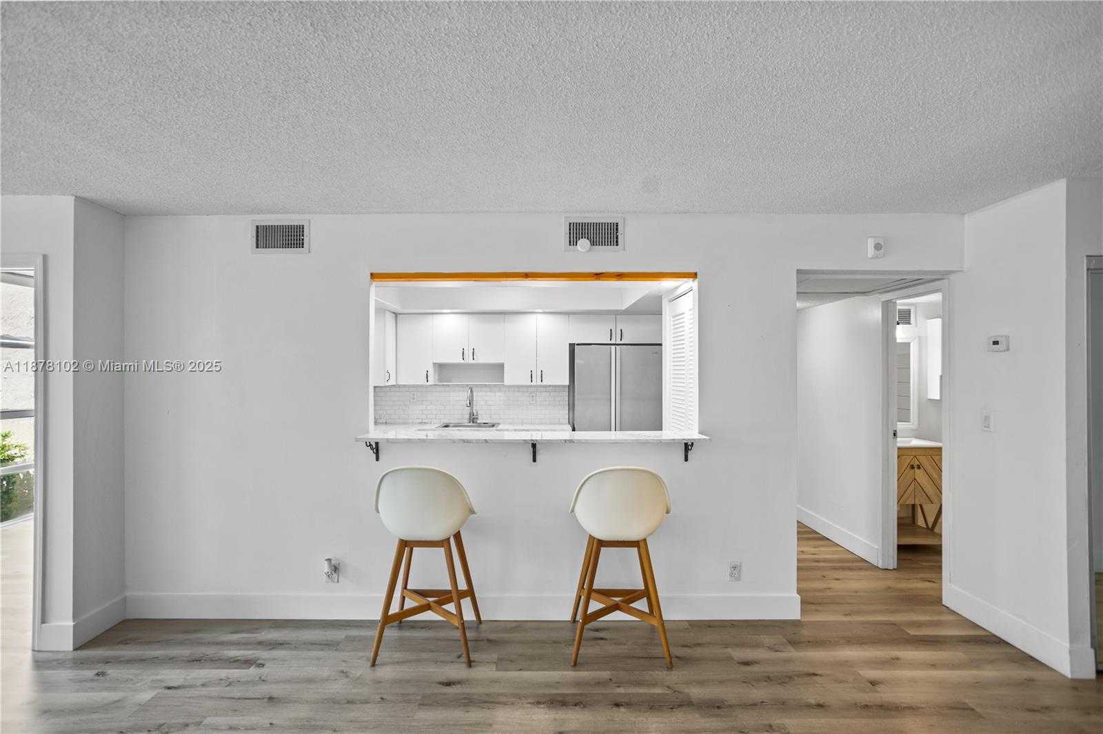 Small Image of 2101 ATLANTIC SHORES BLVD #107, Hallandale Beach Number 6