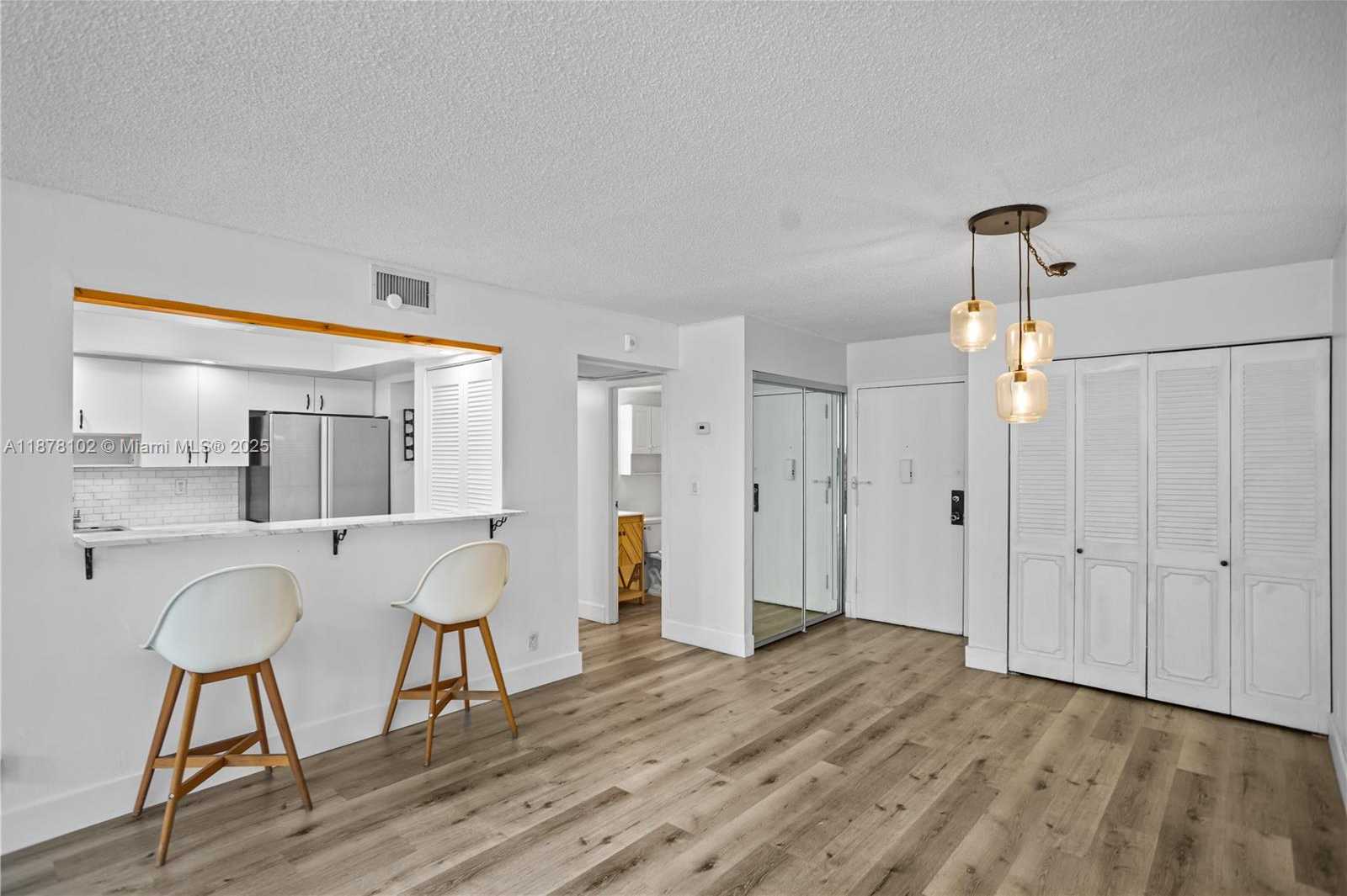 Small Image of 2101 ATLANTIC SHORES BLVD #107, Hallandale Beach Number 7