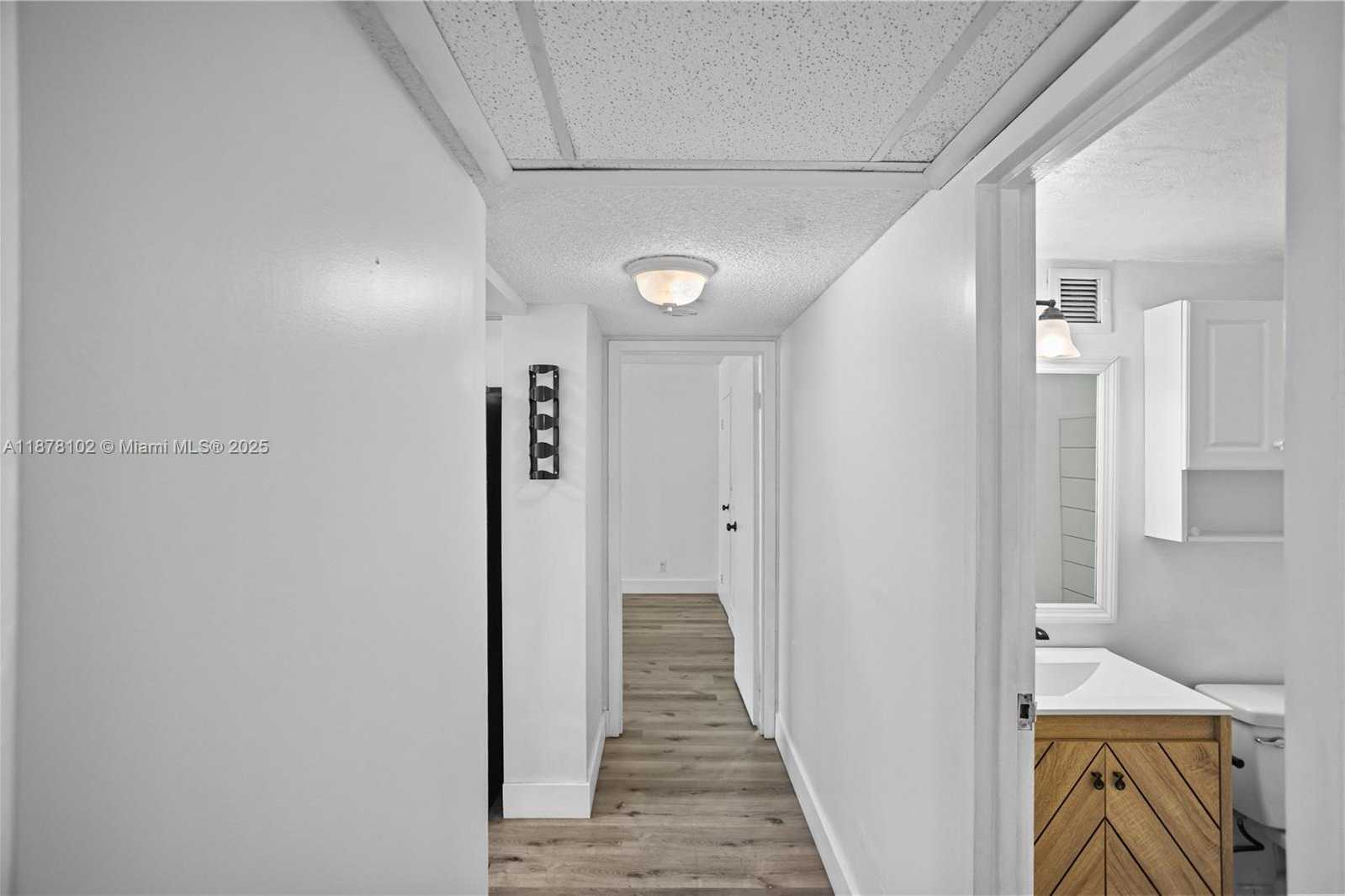 Small Image of 2101 ATLANTIC SHORES BLVD #107, Hallandale Beach Number 9