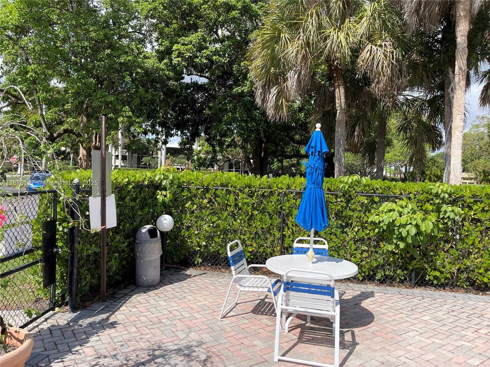 Small Image of 16500 GOLF CLUB RD #101, Weston Number 28