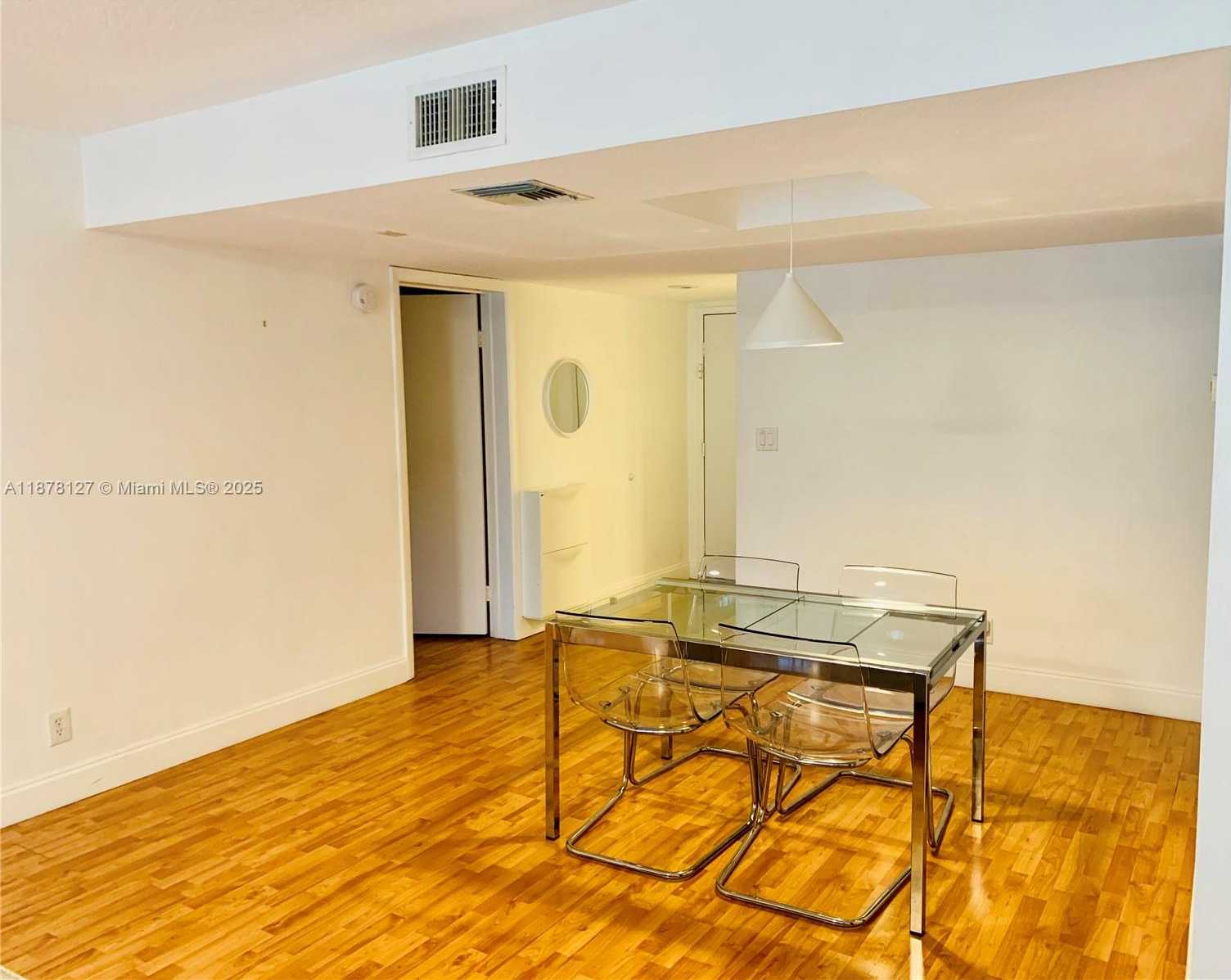Small Image of 16500 GOLF CLUB RD #101, Weston Number 3