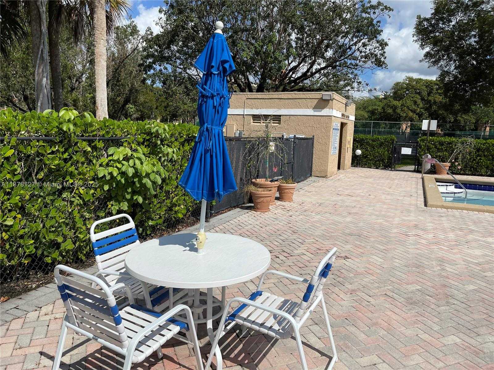 Small Image of 16500 GOLF CLUB RD #101, Weston Number 32