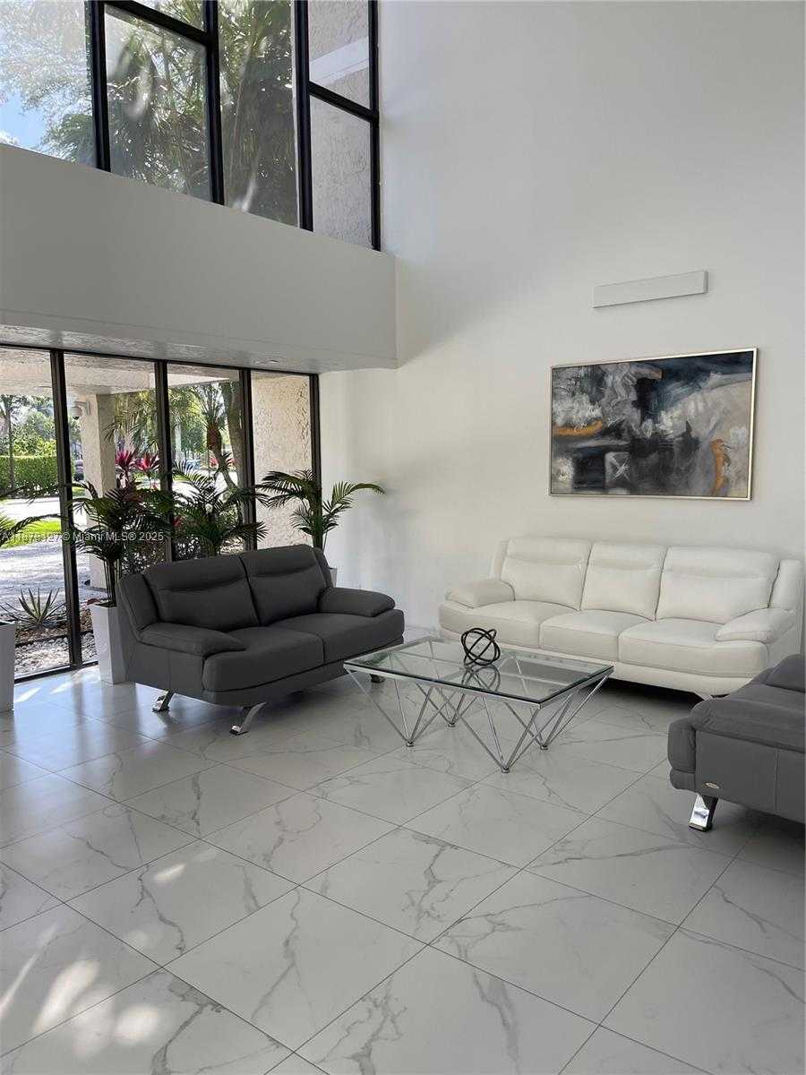 Small Image of 16500 GOLF CLUB RD #101, Weston Number 40