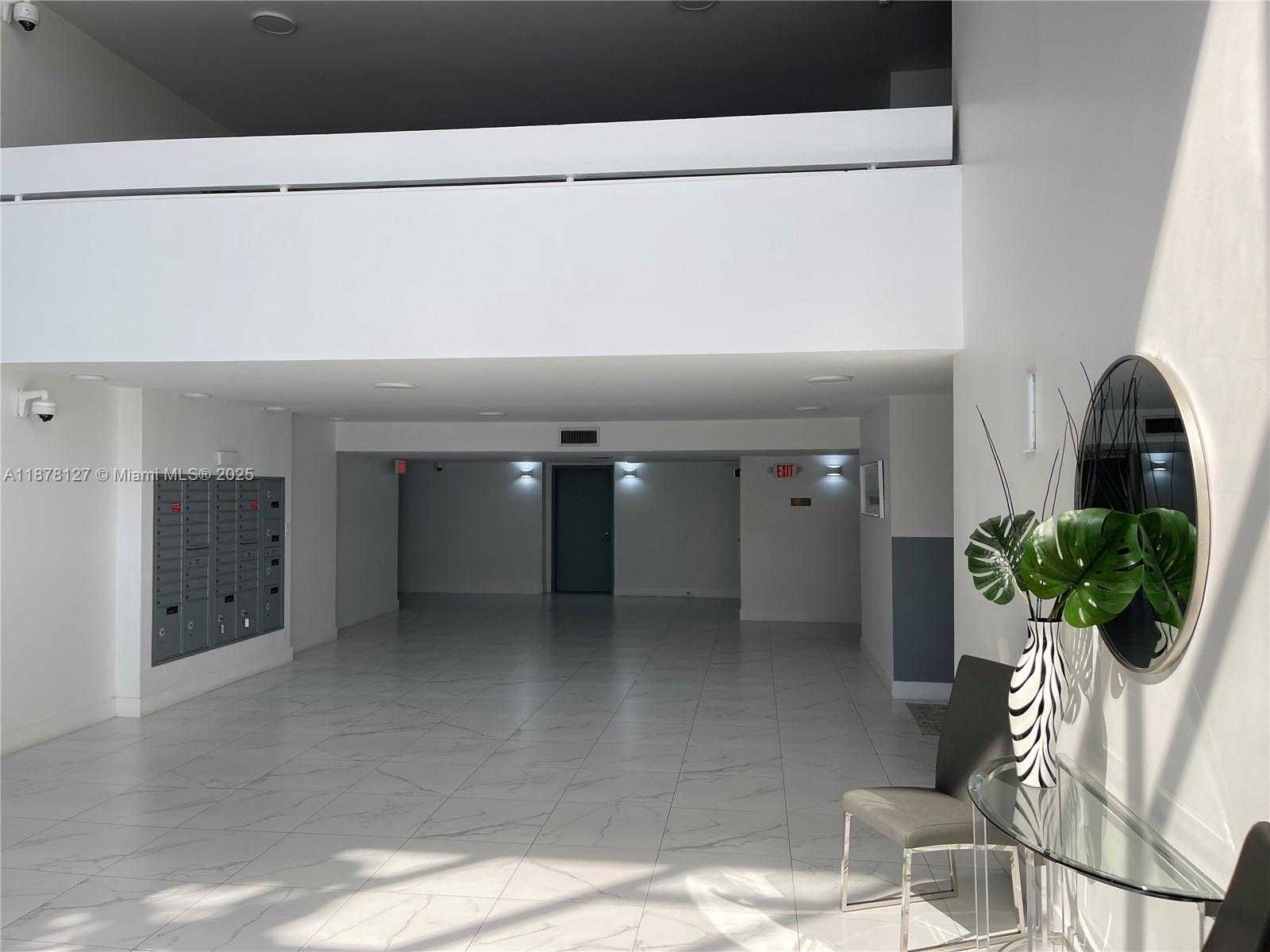 Small Image of 16500 GOLF CLUB RD #101, Weston Number 44