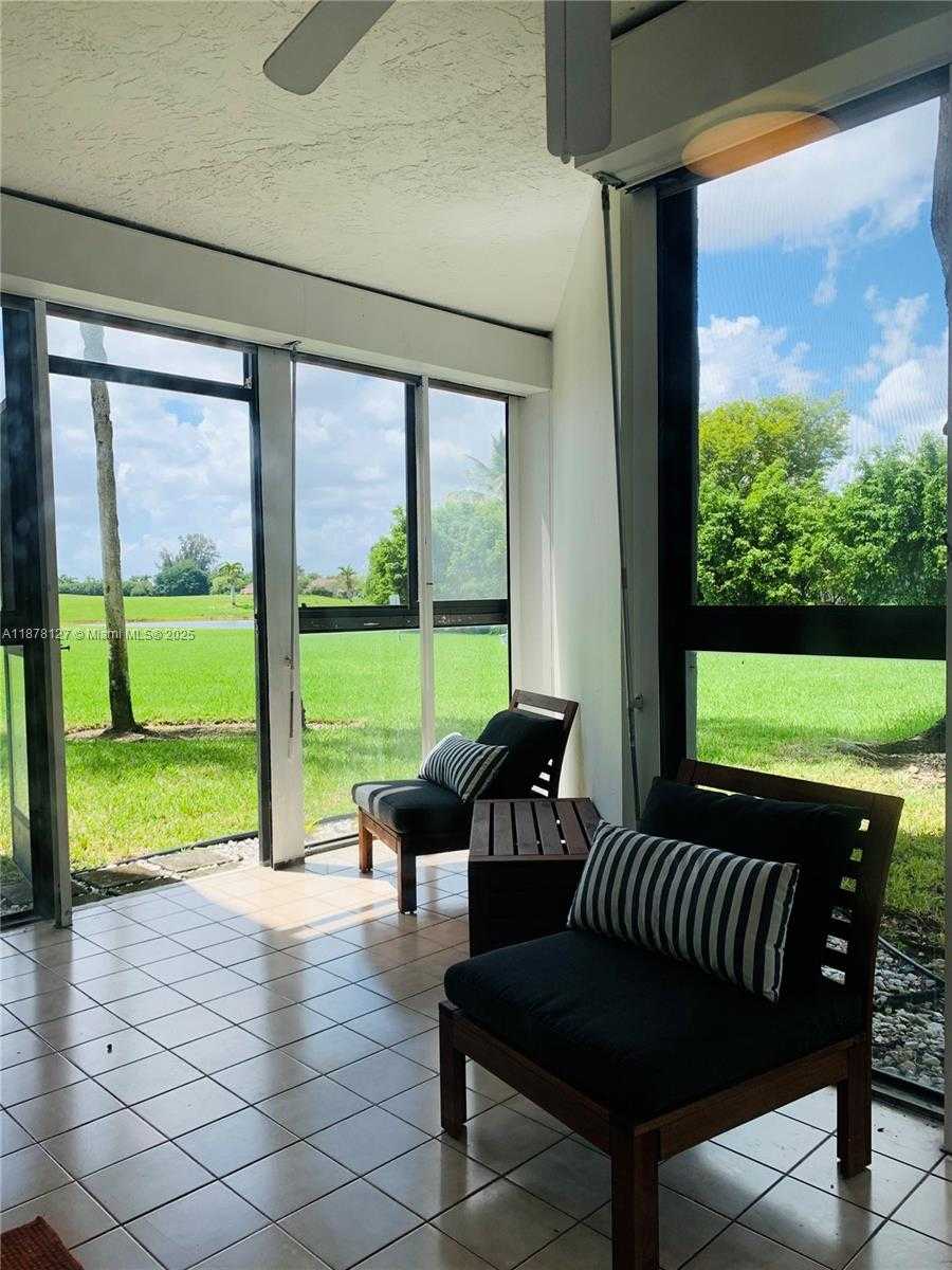 Small Image of 16500 GOLF CLUB RD #101, Weston Number 7
