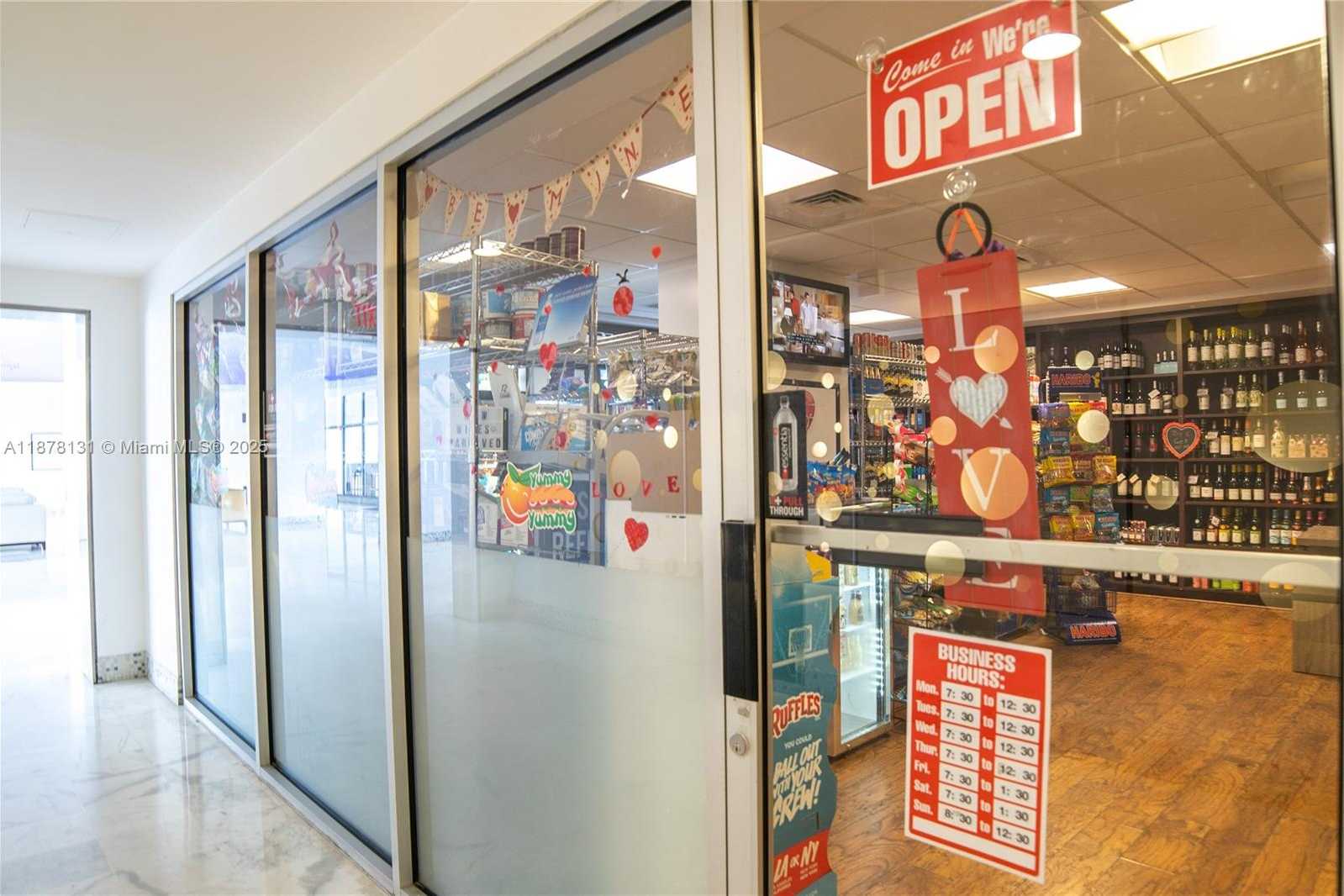 Small Image of 1000 WEST AVE #1515, Miami Beach Number 20