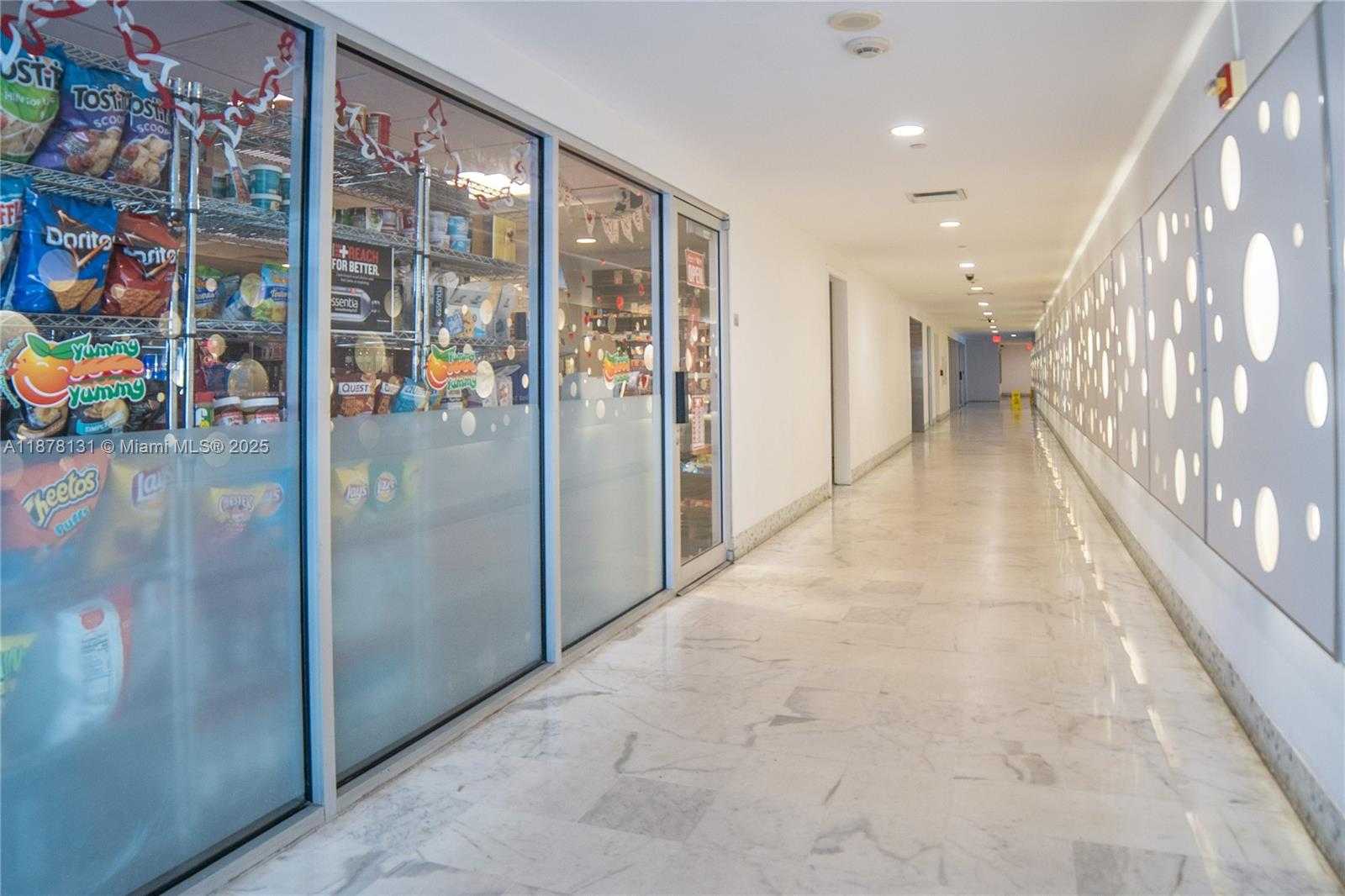 Small Image of 1000 WEST AVE #1515, Miami Beach Number 22