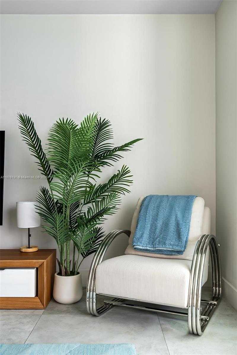 Small Image of 1000 WEST AVE #1515, Miami Beach Number 7