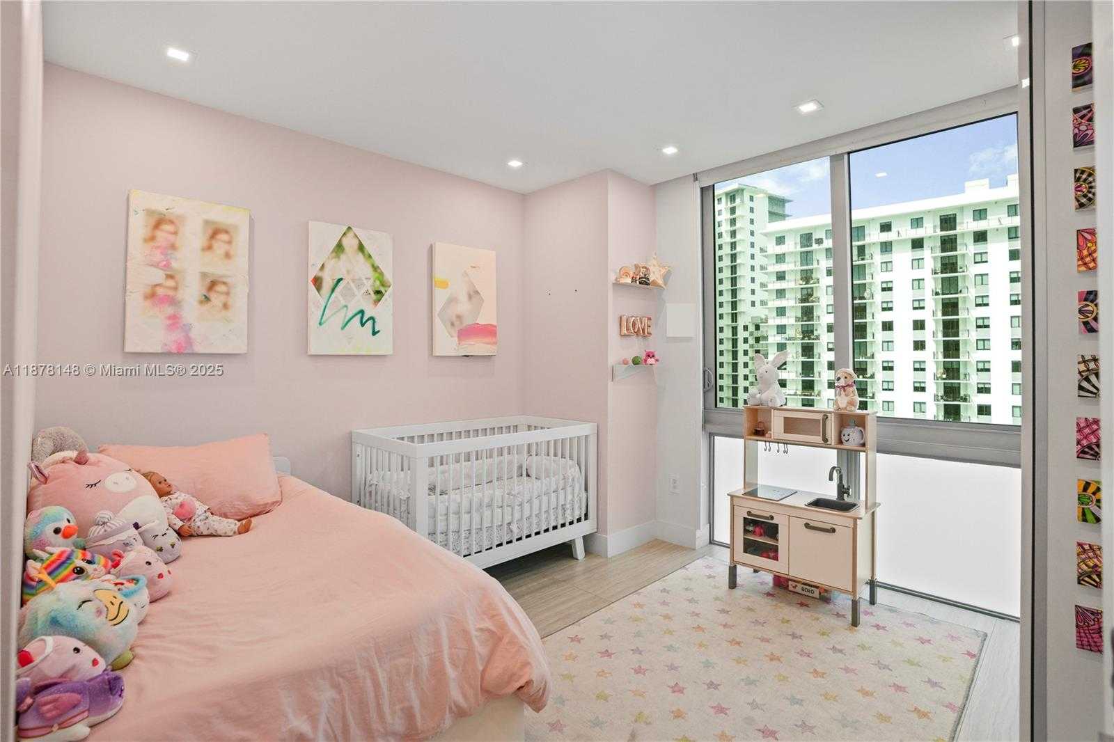Small Image of 16385 BISCAYNE BLVD #1601, North Miami Beach Number 19