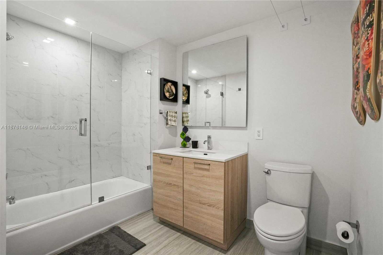 Small Image of 16385 BISCAYNE BLVD #1601, North Miami Beach Number 29