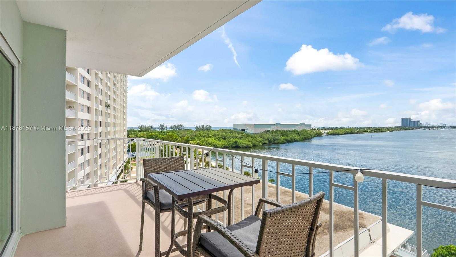 Small Image of 500 BAYVIEW DR #732, Sunny Isles Beach Number 12
