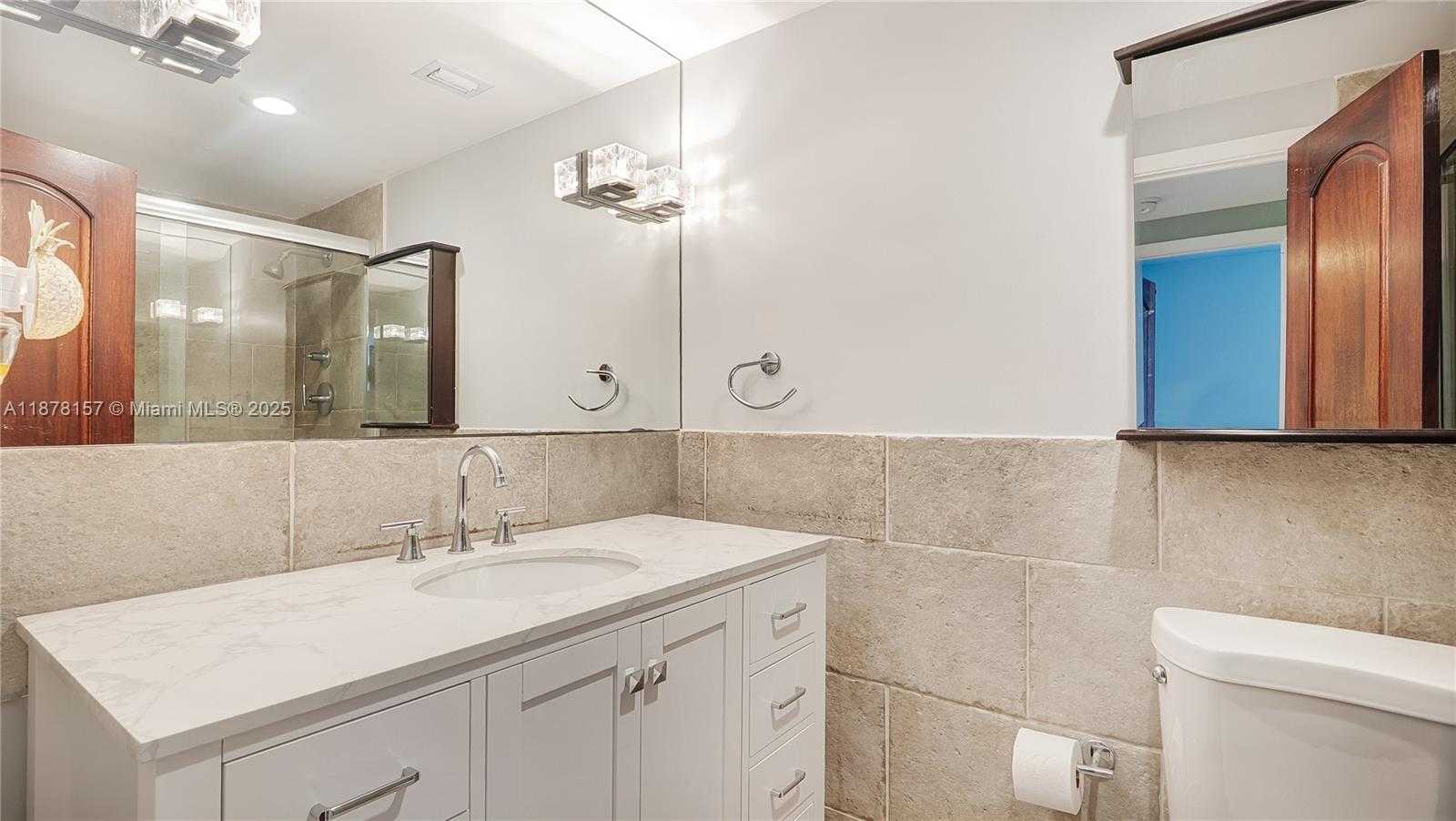 Small Image of 500 BAYVIEW DR #732, Sunny Isles Beach Number 26