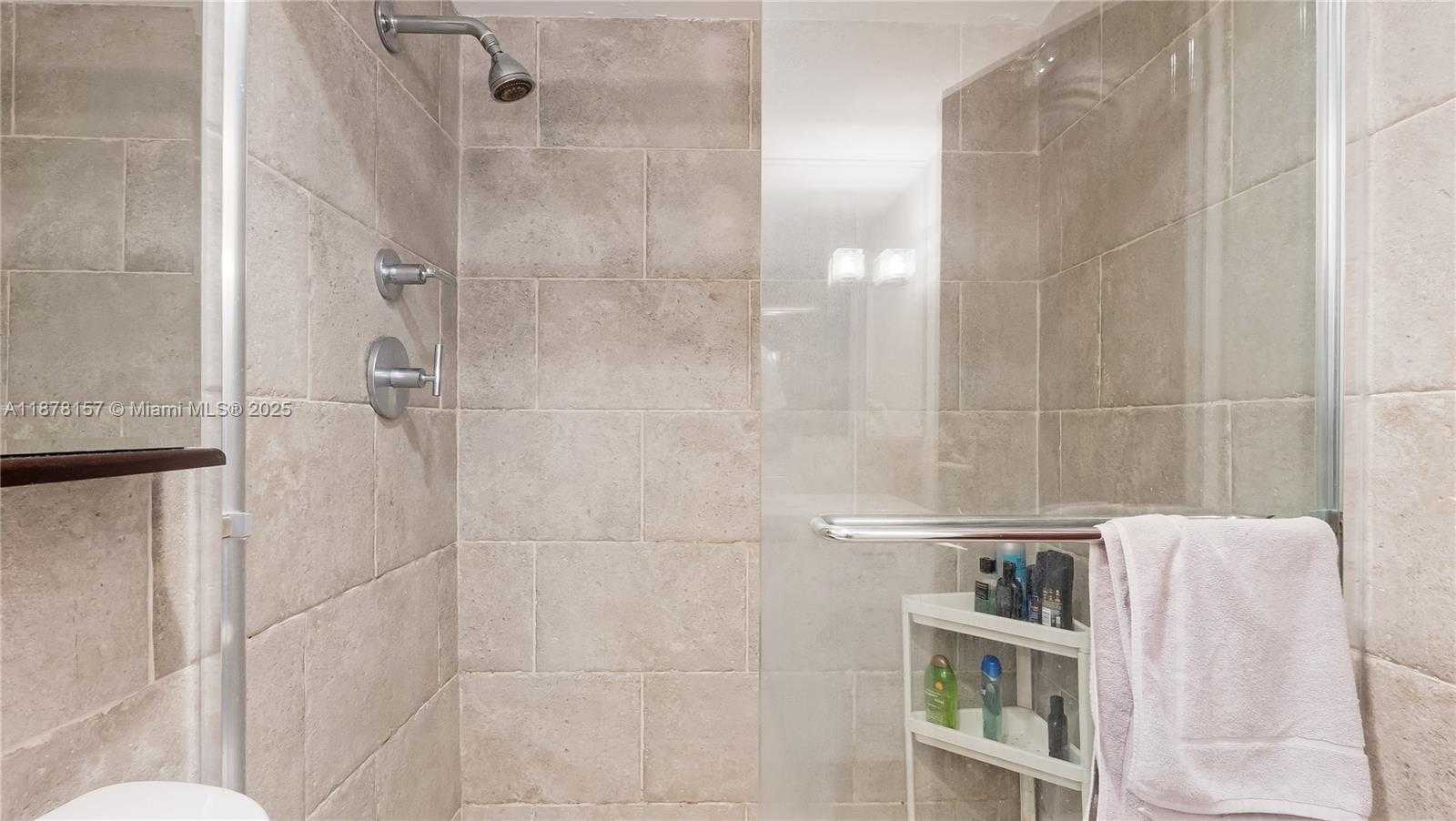 Small Image of 500 BAYVIEW DR #732, Sunny Isles Beach Number 27