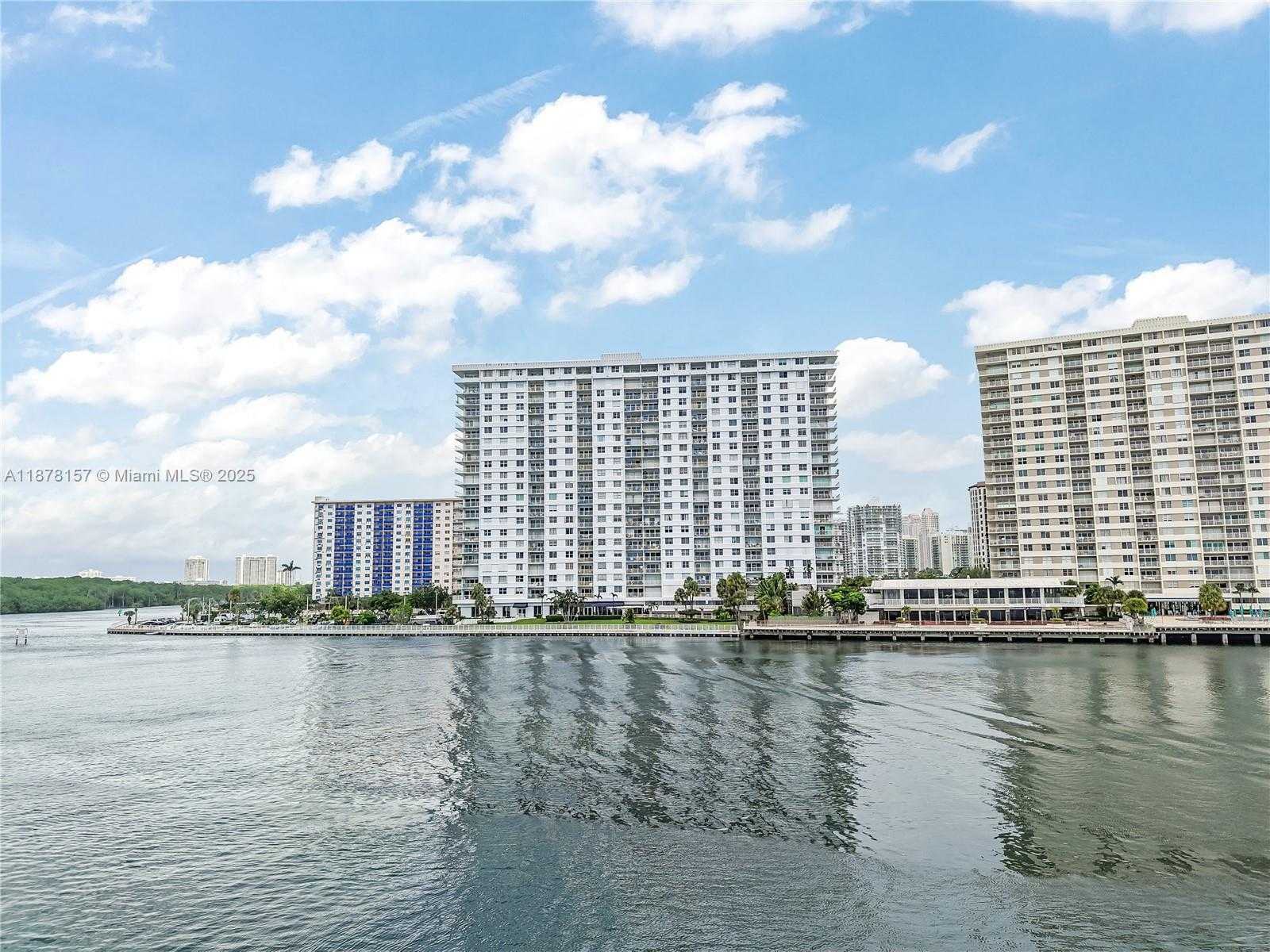 Small Image of 500 BAYVIEW DR #732, Sunny Isles Beach Number 32