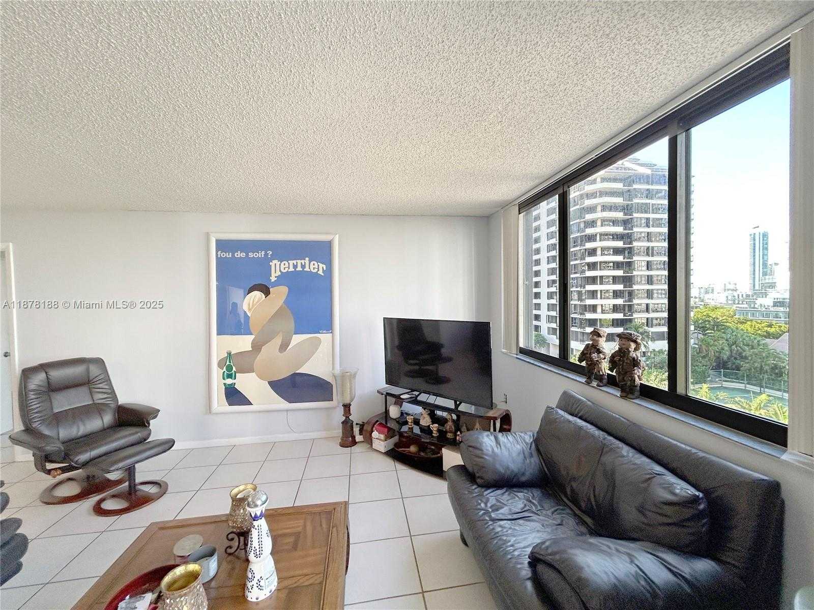 Small Image of 540 BRICKELL KEY DR #811, Miami Number 10