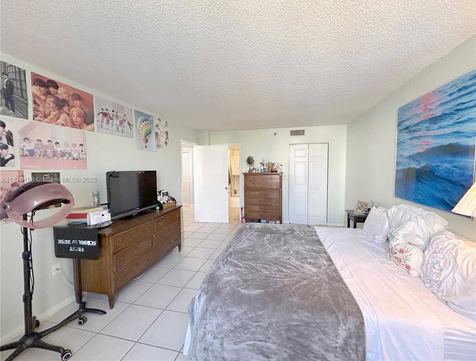 Small Image of 540 BRICKELL KEY DR #811, Miami Number 19