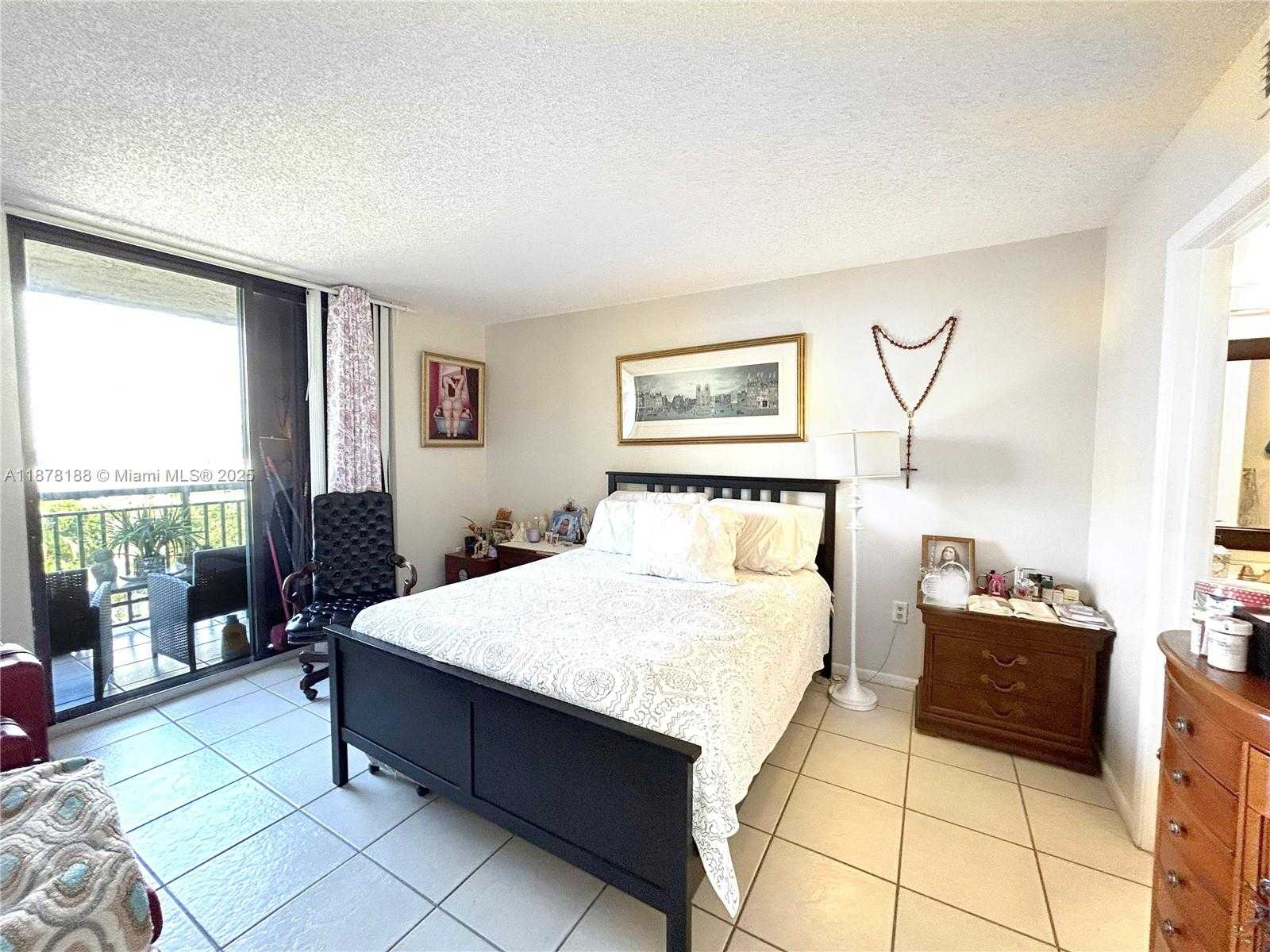 Small Image of 540 BRICKELL KEY DR #811, Miami Number 22