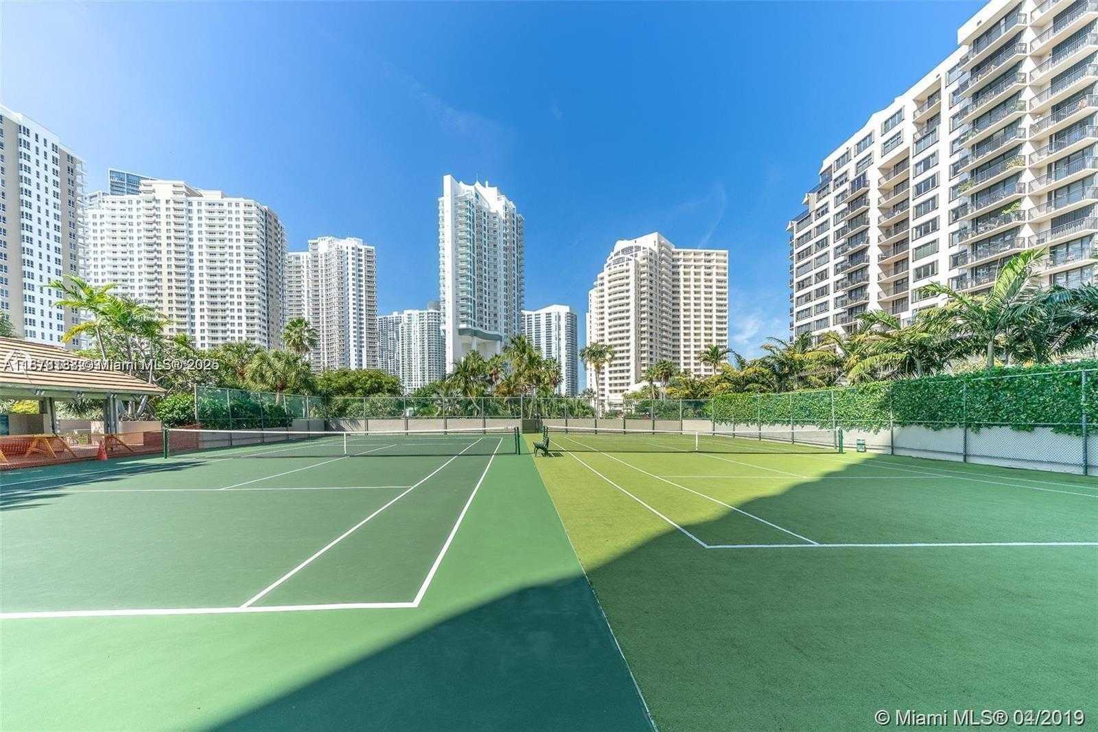 Small Image of 540 BRICKELL KEY DR #811, Miami Number 5