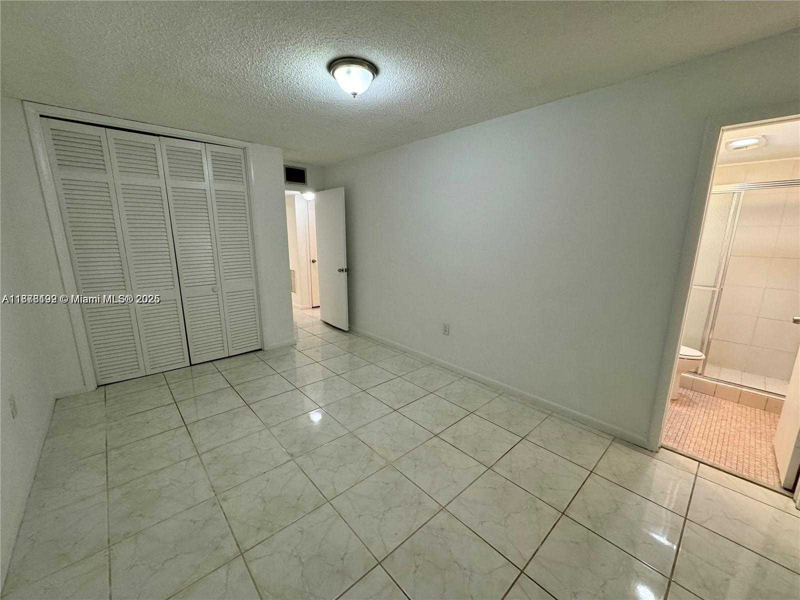 Small Image of 2005 JEFFERSON ST #205, Hollywood Number 11