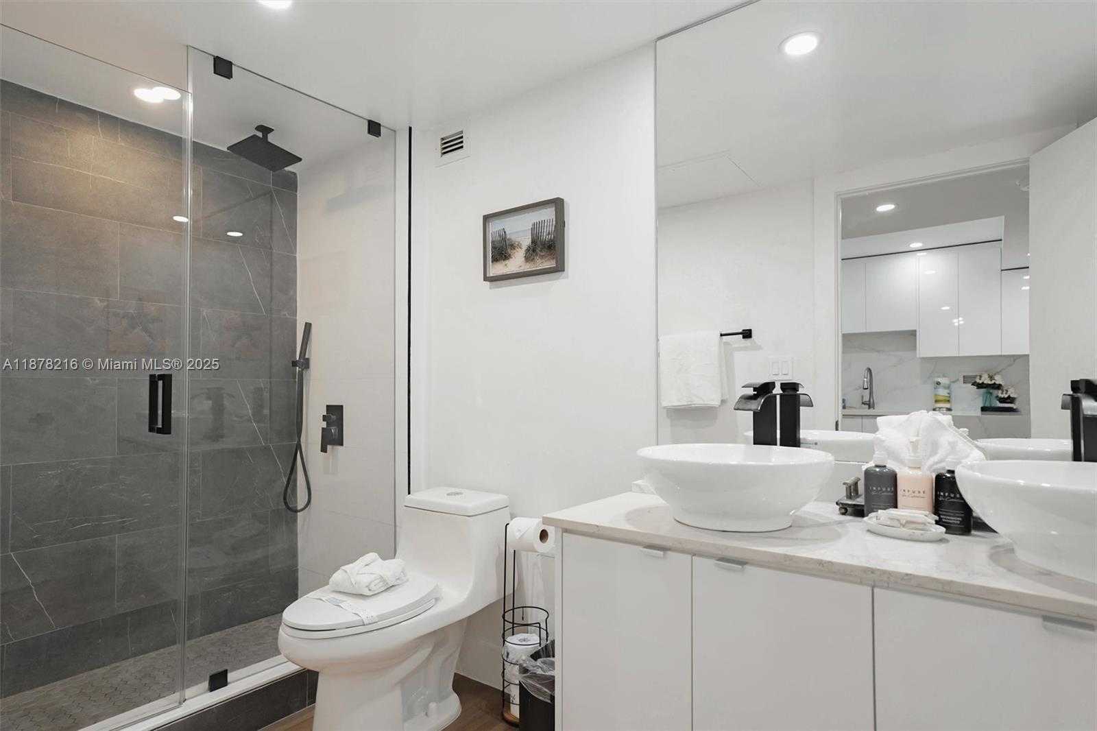 Small Image of 2301 COLLINS AVE #1135, Miami Beach Number 12