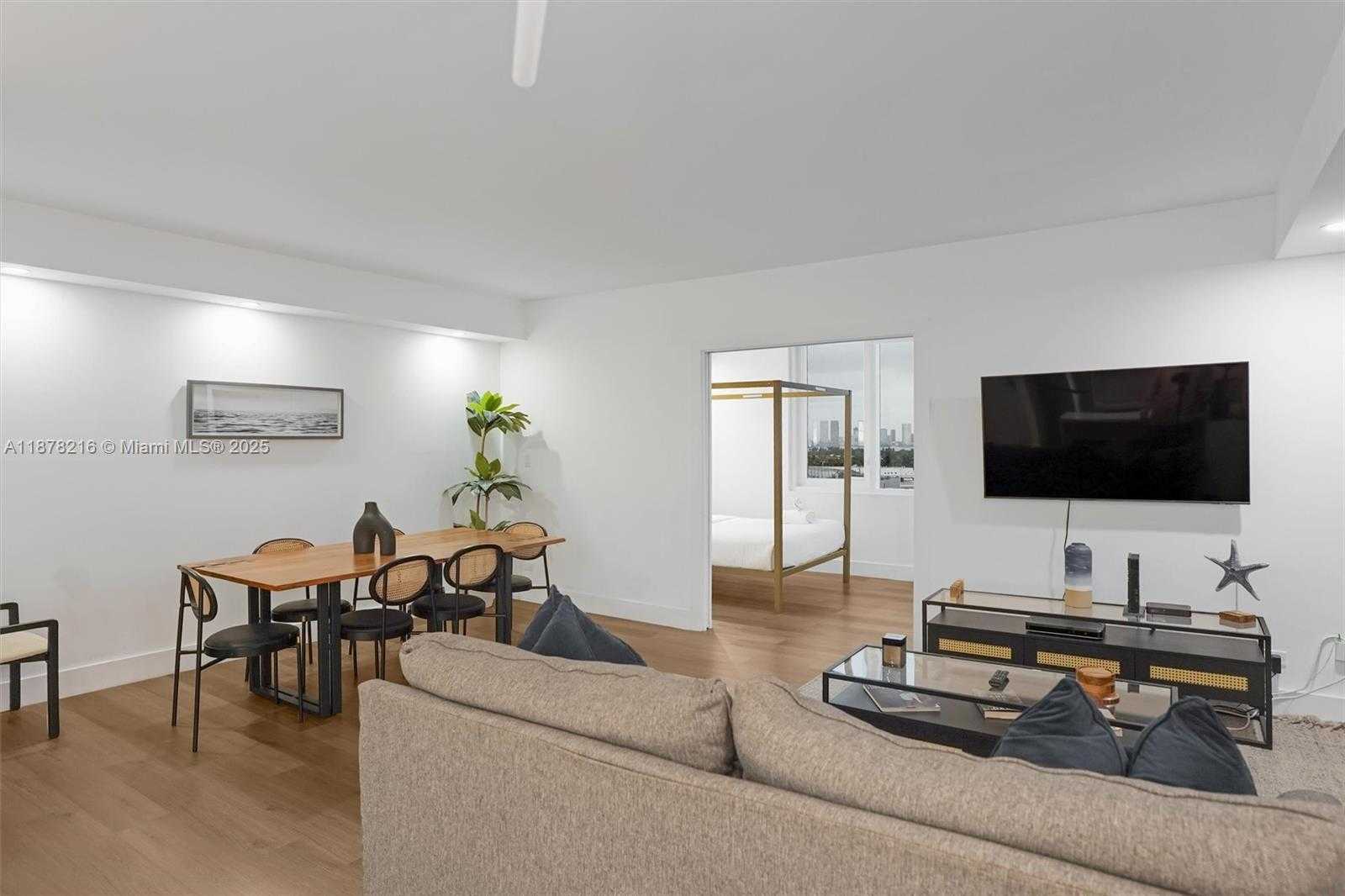 Small Image of 2301 COLLINS AVE #1135, Miami Beach Number 7