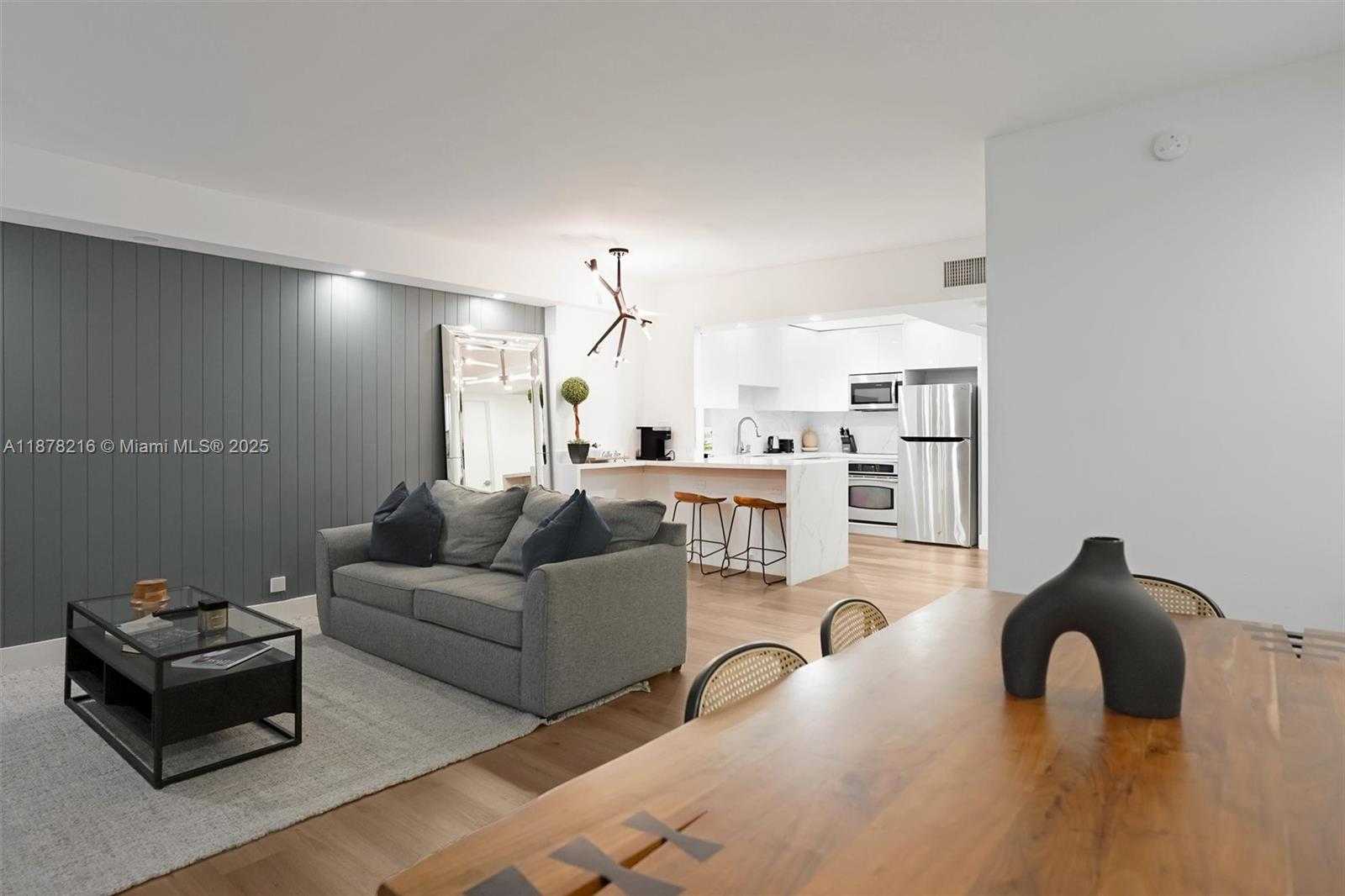 Small Image of 2301 COLLINS AVE #1135, Miami Beach Number 9