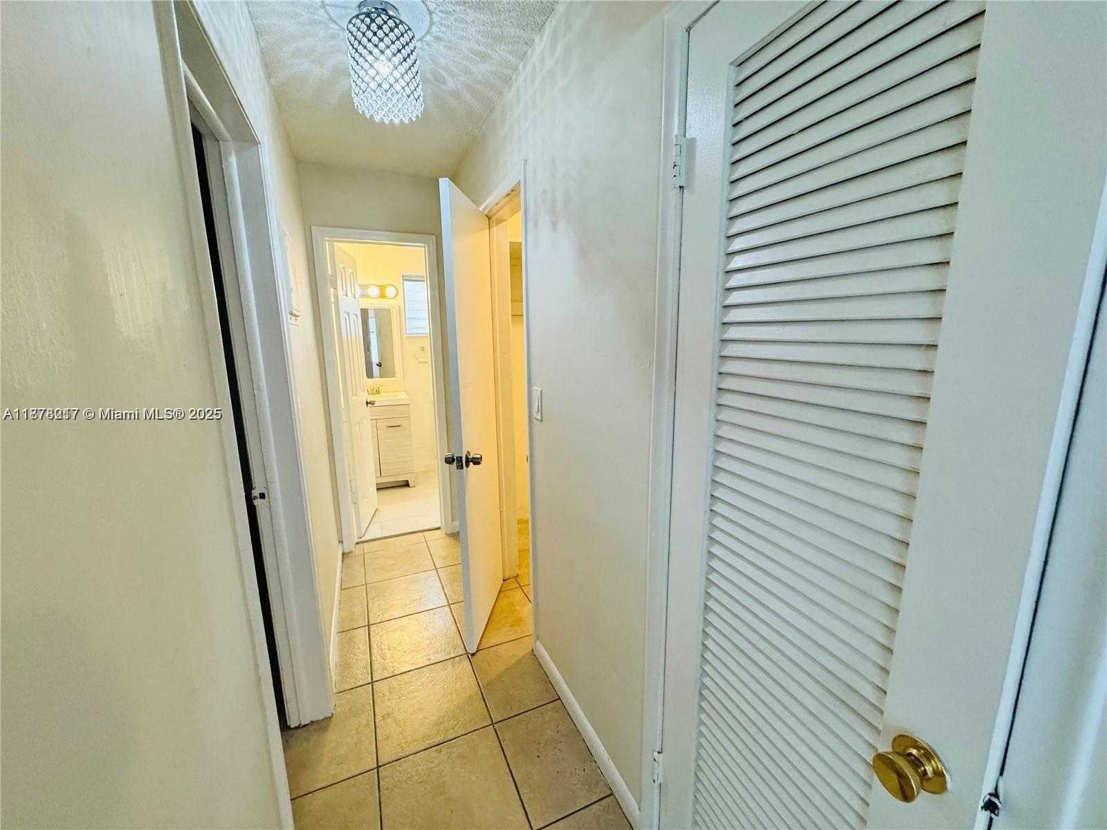 Small Image of 1830 CLEVELAND ST #2, Hollywood Number 11