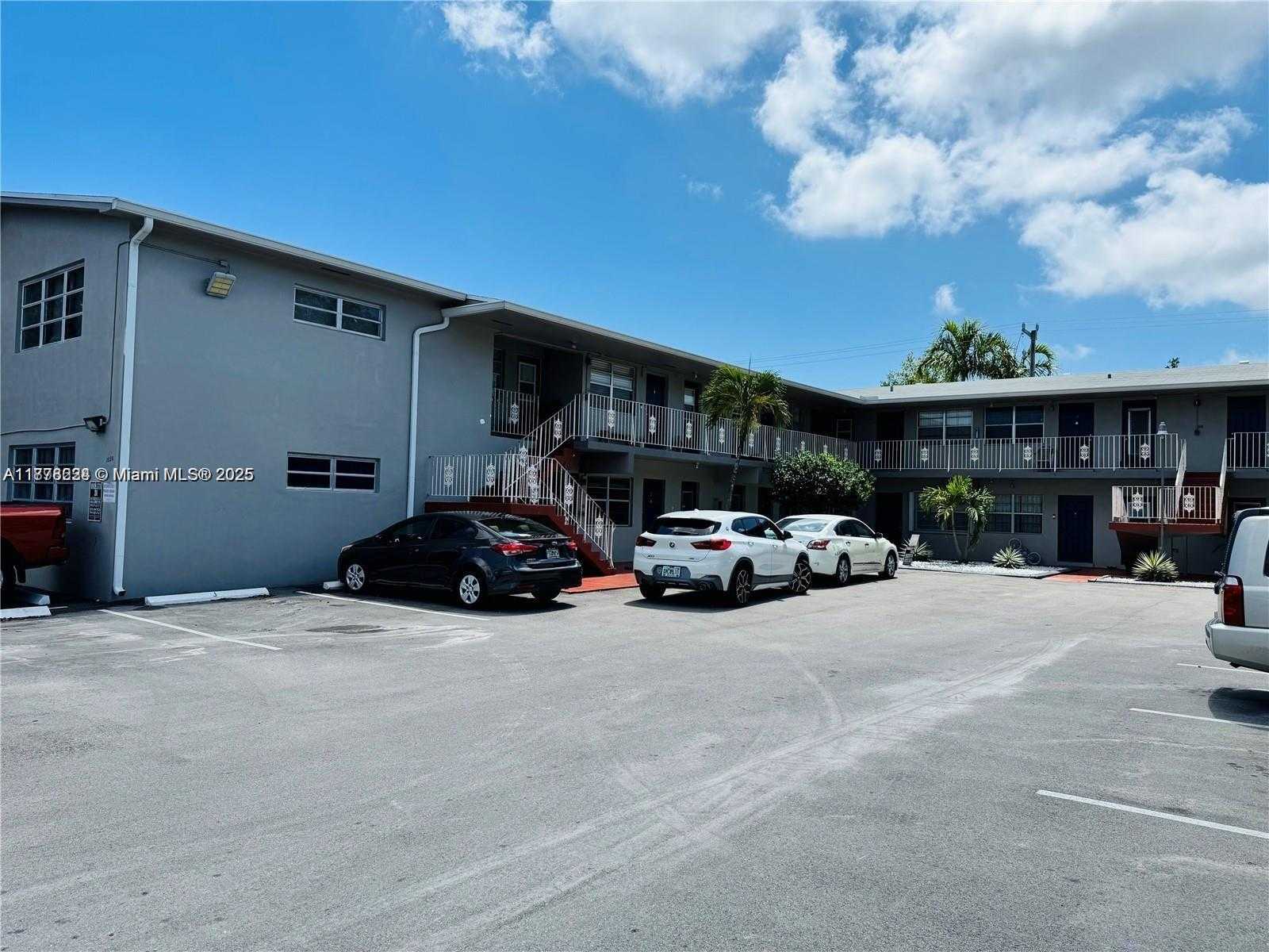 Small Image of 1830 CLEVELAND ST #3, Hollywood Number 23