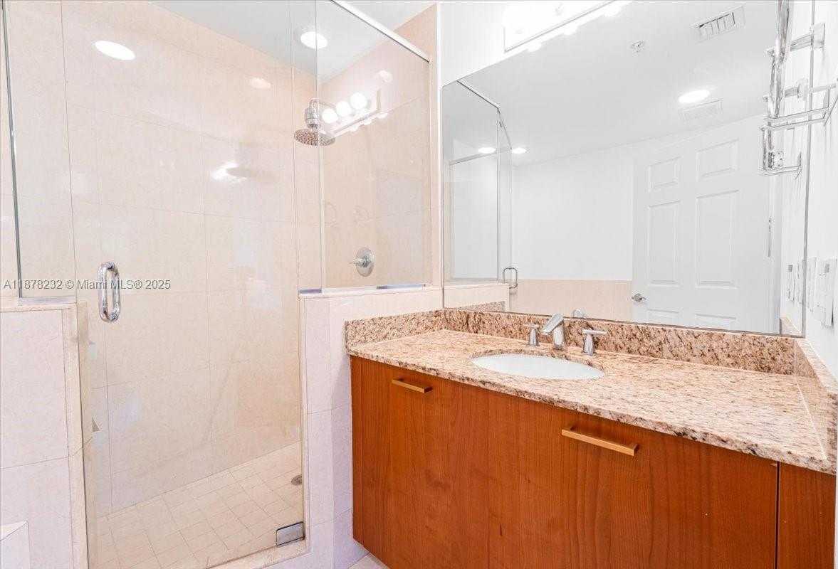 Small Image of 2802 NORTH EAST 184TH TER, Aventura Number 19
