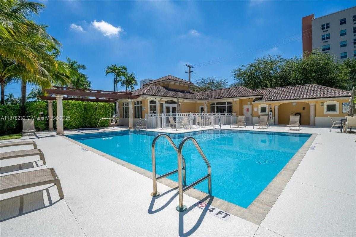 Small Image of 2802 NORTH EAST 184TH TER, Aventura Number 25