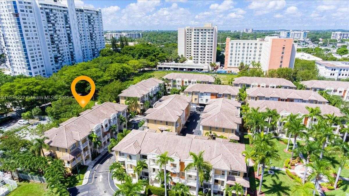 Small Image of 2802 NORTH EAST 184TH TER, Aventura Number 3