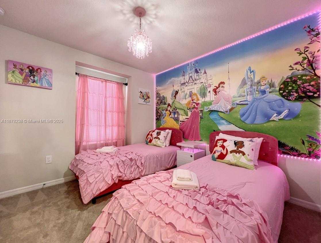 Small Image of 3878 LANA AVE, Davenport Number 10