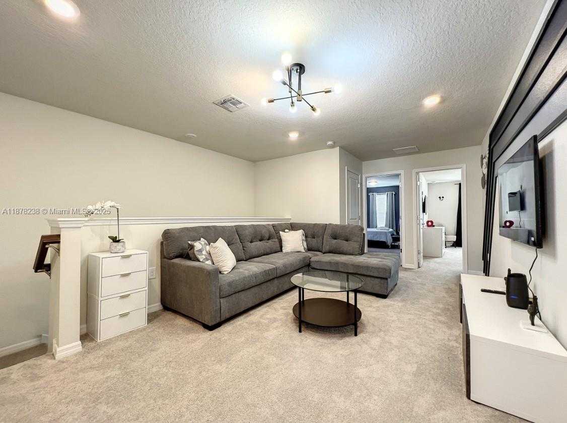 Small Image of 3878 LANA AVE, Davenport Number 36