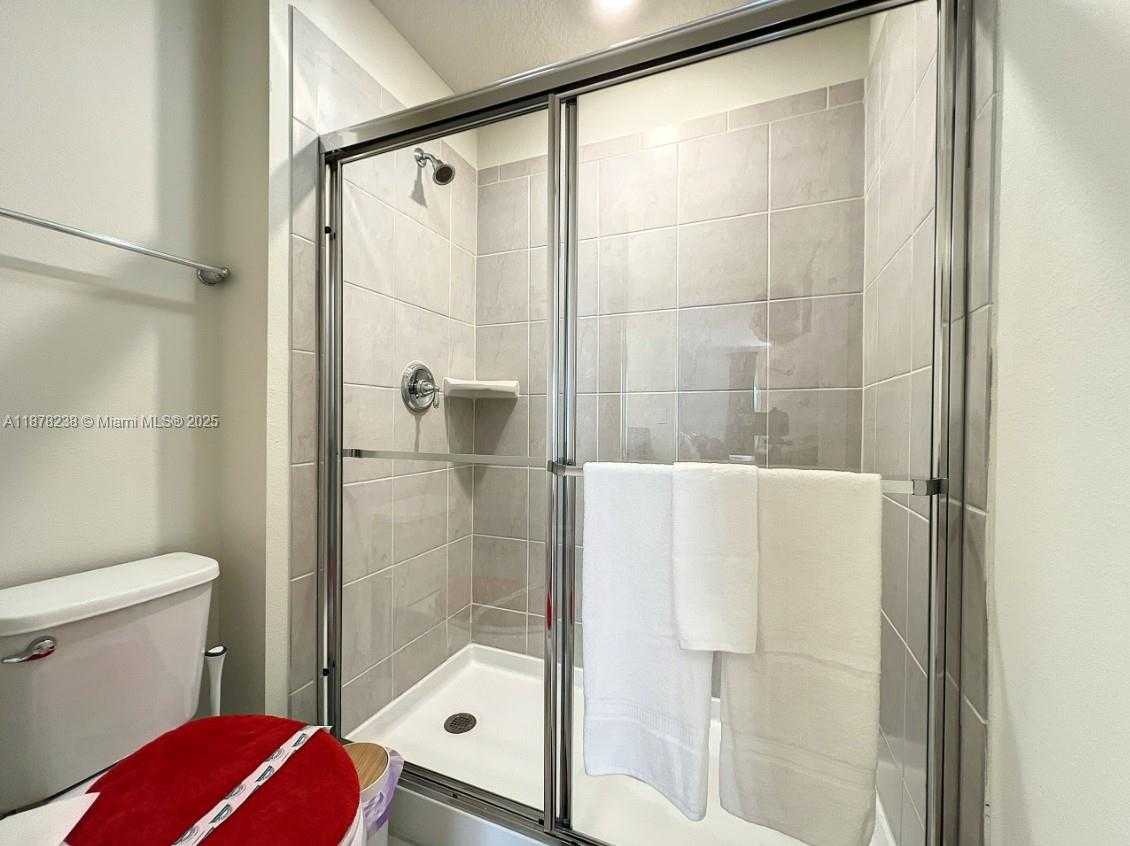 Small Image of 3878 LANA AVE, Davenport Number 37