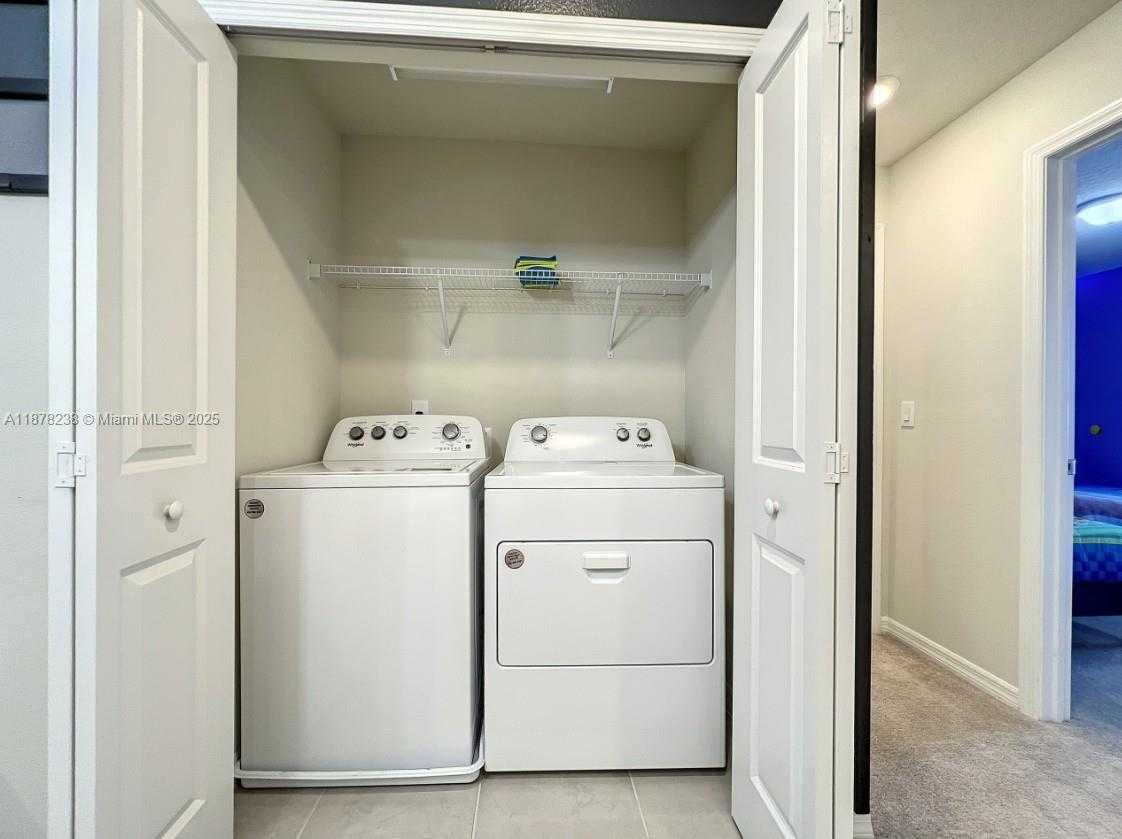 Small Image of 3878 LANA AVE, Davenport Number 52