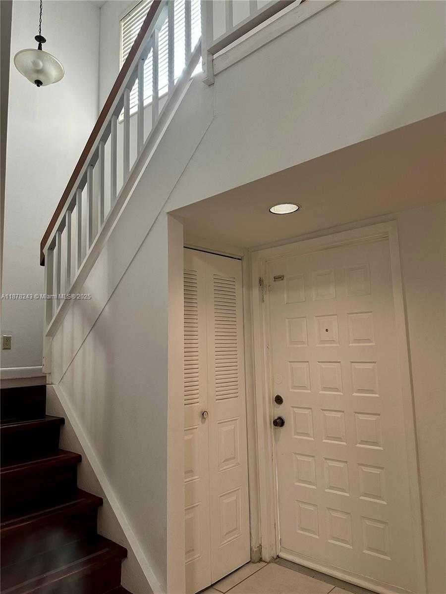 Small Image of 9435 SOUTH WEST 140TH CT #9435, Miami Number 22