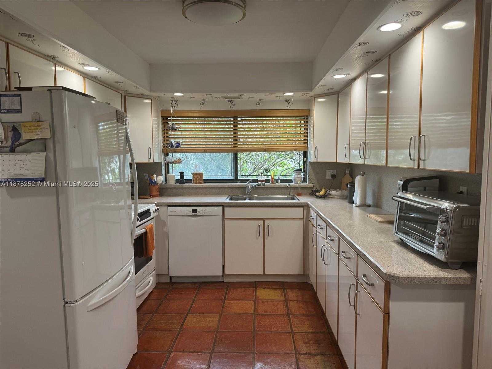 Small Image of 3650 NORTH 36TH AVE #4, Hollywood Number 9