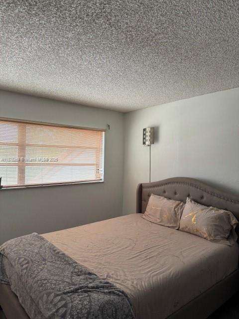 Small Image of 11328 SOUTH WEST 85TH LN, Miami Number 15