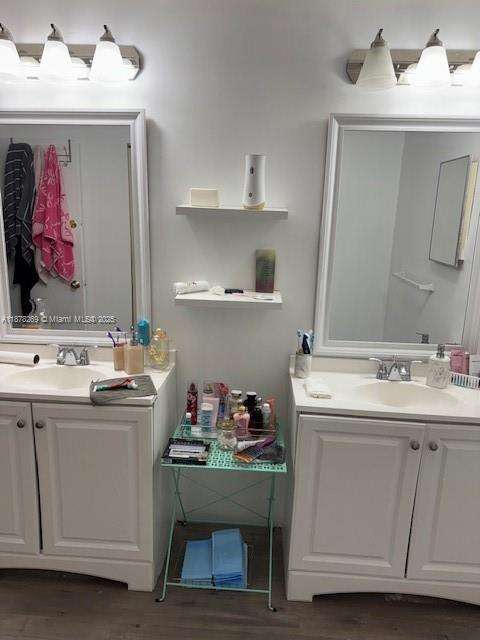 Small Image of 11328 SOUTH WEST 85TH LN, Miami Number 17