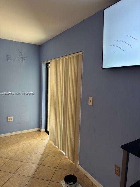 Small Image of 11328 SOUTH WEST 85TH LN, Miami Number 8