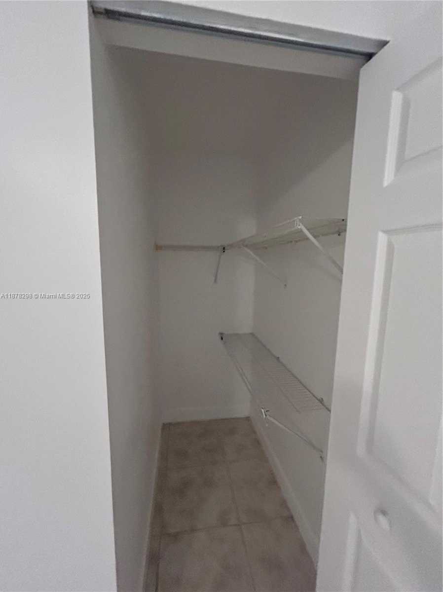 Small Image of 6040 SHAKERWOOD CIR #203, Tamarac Number 5