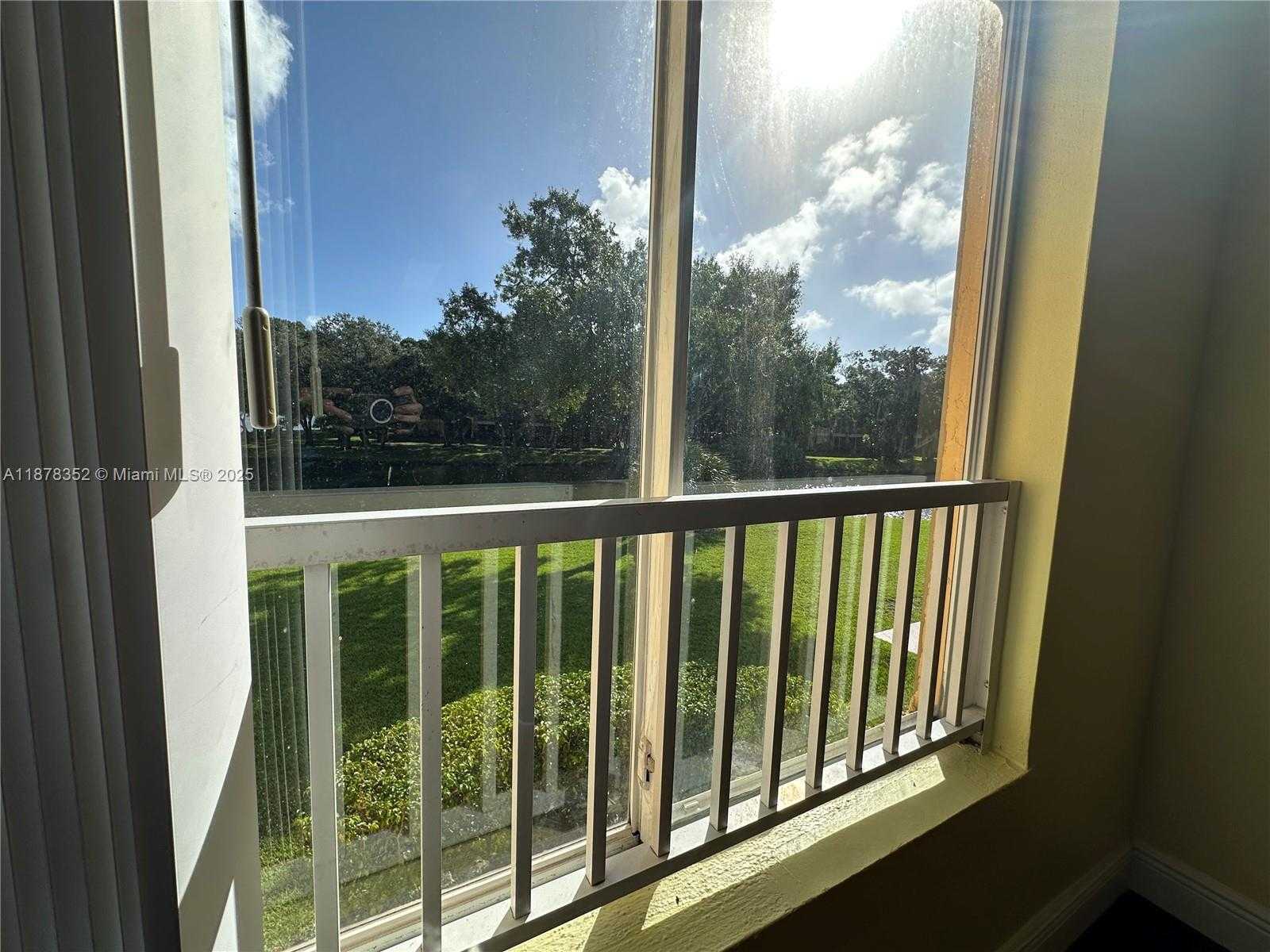 Small Image of 2627 NORTH WEST 33RD ST #2209, Oakland Park Number 12