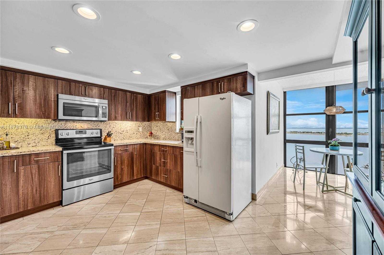 Small Image of 1925 BRICKELL AVE #D1108, Miami Number 14